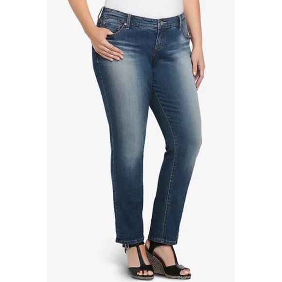 ✨2xHP✨TORRID BOYFRIEND JEAN✨  - Picture 3 of 7